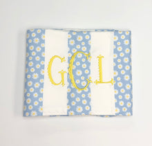 Load image into Gallery viewer, Quick Dry Beach Towel- Daisy Days