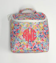 Load image into Gallery viewer, Meadow Floral Take Away Insulated Lunchbox