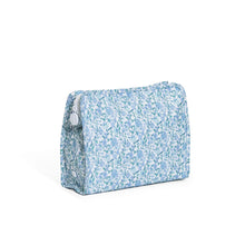 Load image into Gallery viewer, Large Hampton Floral Roadie