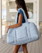 Load image into Gallery viewer, Hamptons Floral Quilted Grande Duffel