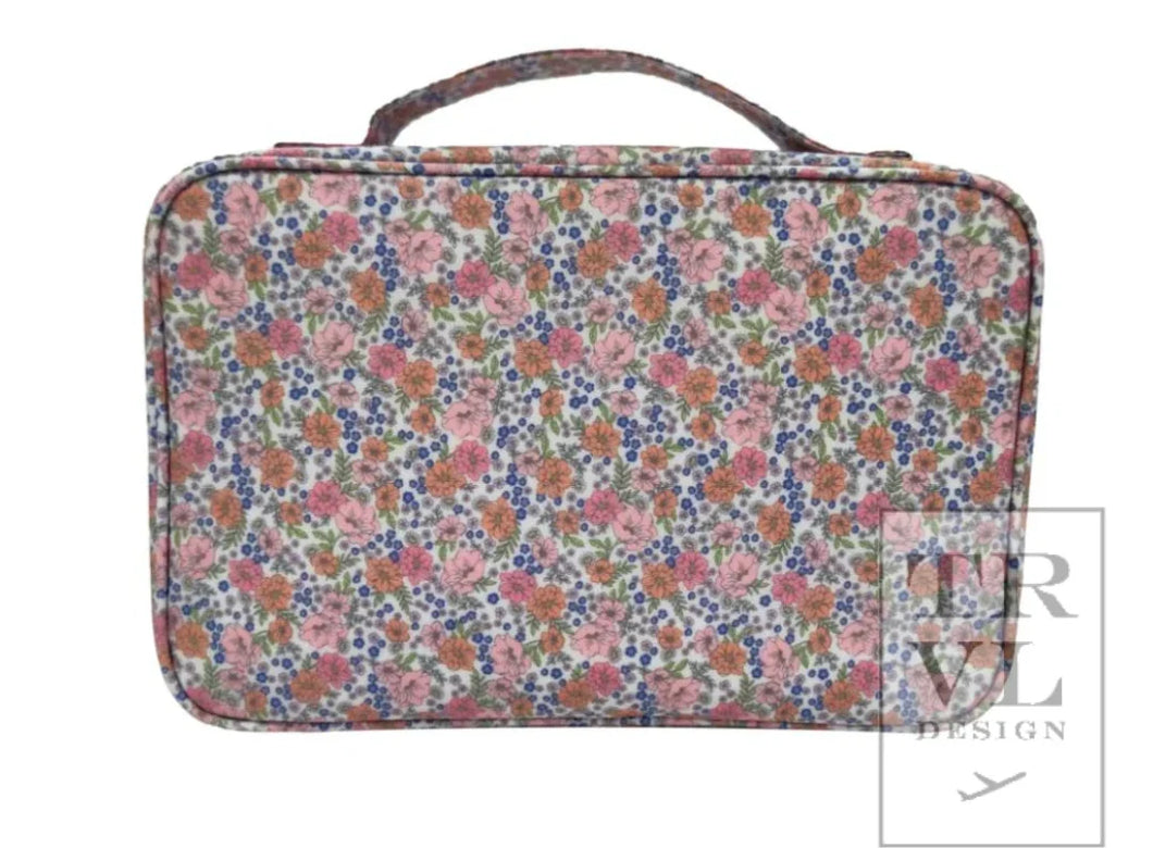 Garden Floral Bundle Up Hanging Toiletry Bag